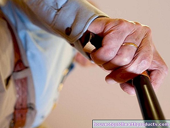 starostlivosť o starších ľudí - V starobe: Pravidelné cvičenie zabraňuje pádom