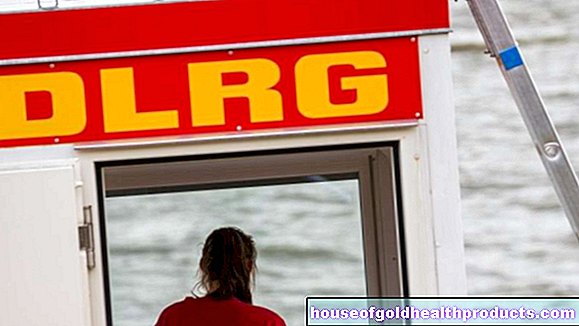 DLRG memberi amaran mengenai kawasan berenang yang tidak dijaga